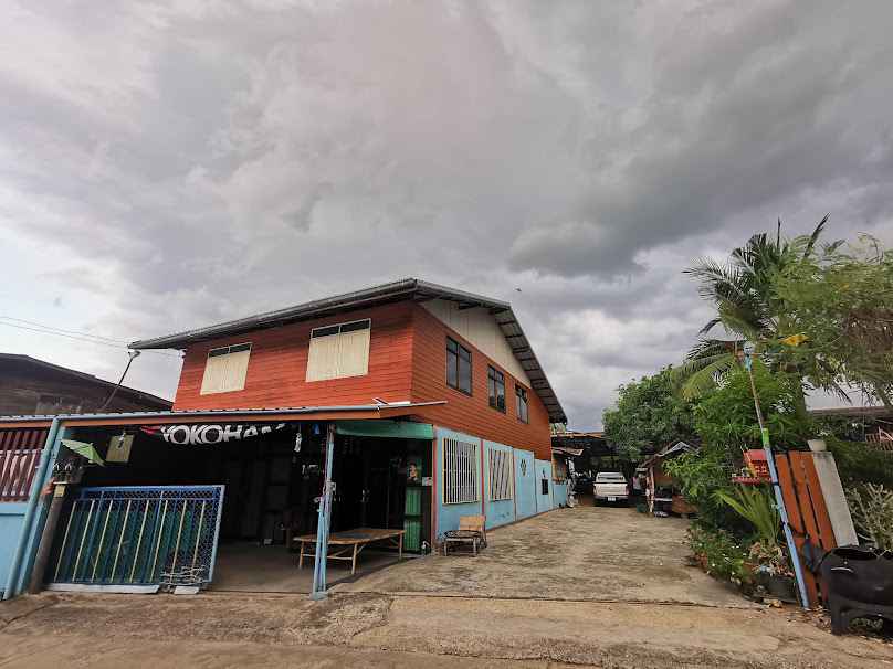 กร​ รถบ้านๆ