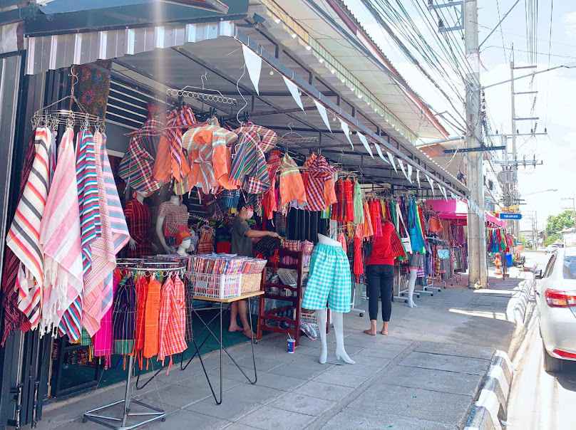 กลุ่มแม่บ้านผ้าขาวร้อยสี - 4
