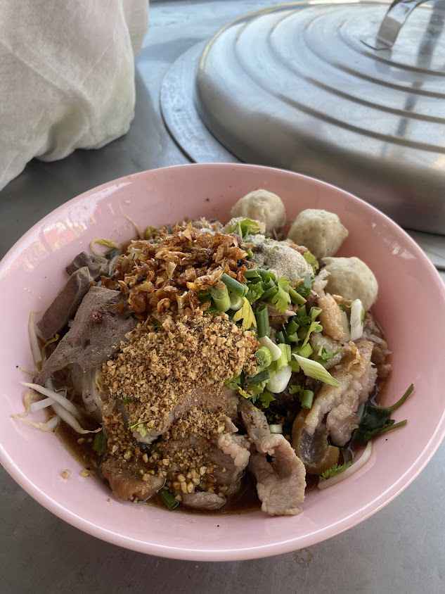 ก่อกล้วย นั่งชิลล์