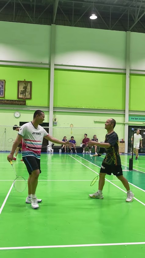 คอร์ทแบดมินตันพระเงิน - 2