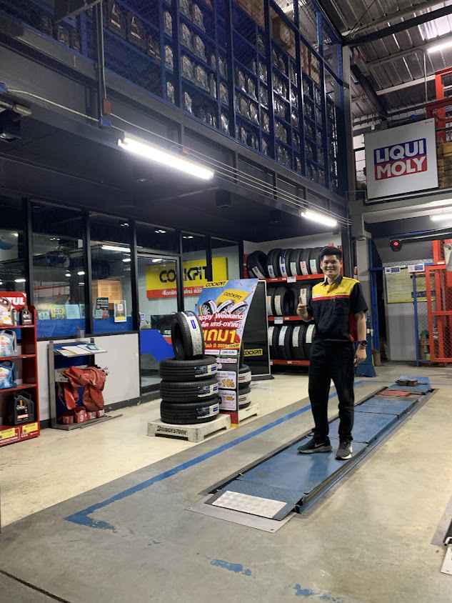 ค็อกพิท แม่เหียะ (ในบิ๊กซี แม่เหียะ) Cockpit Mae Hia - 4
