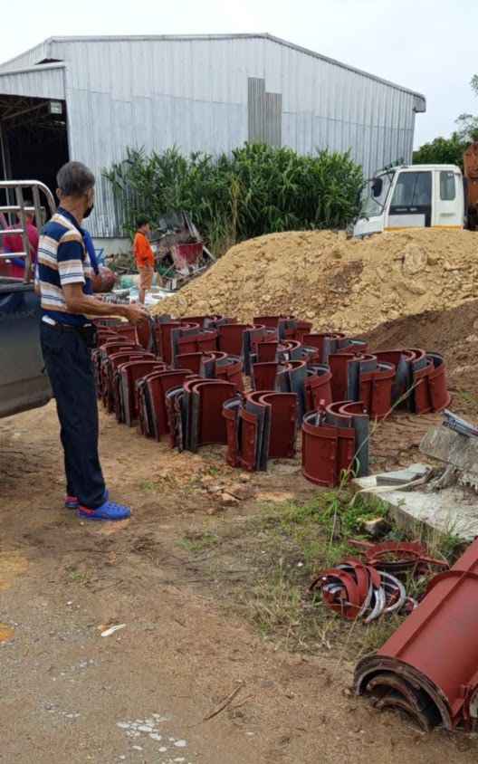 ชุมพลการช่าง &​ อรรถพงษ์การช่าง แบบพิมพ์​หล่อ​คอนกรีต​ แบบพิมพ์​เหล็ก​ บ.สันต้นธง จ.ลำพูน - 4