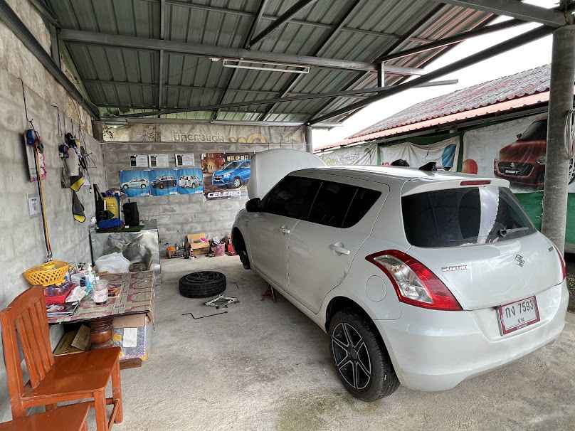 ช่างตั้ม อู่ซ่อมรถยนต์Suzuki เชียงราย