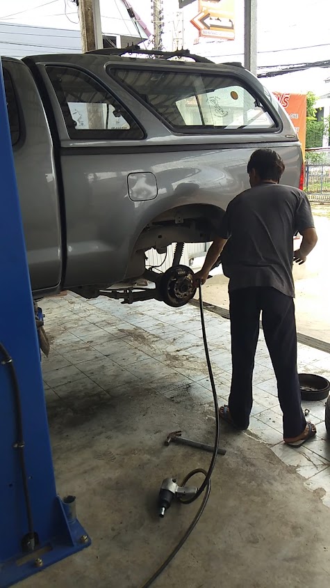 ช่างเบสซ่อมรถ24ชม. - 3
