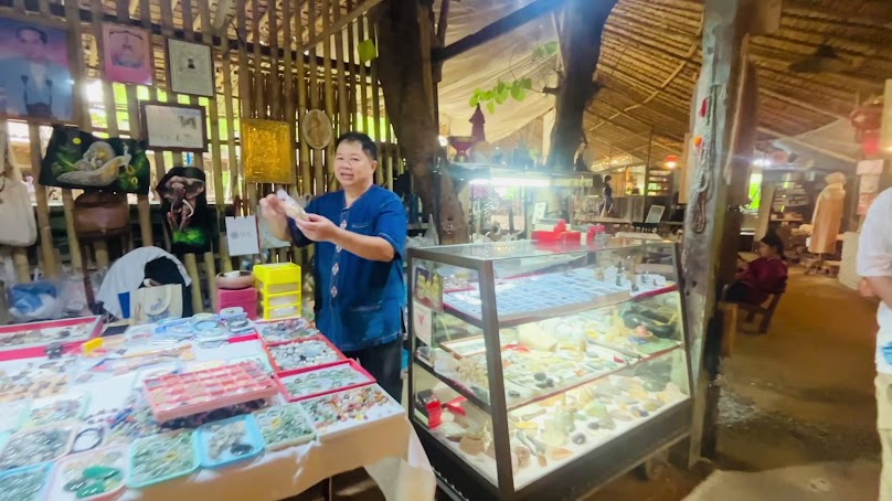 Bamboo Family Market - 4