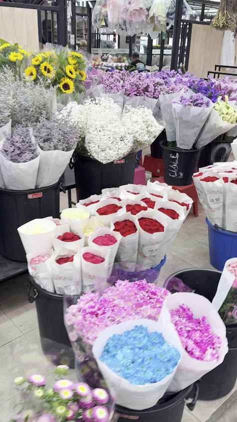 ตลาดดอกไม้ สี่มุมเมืองตลาดขายดอไม้ - 2