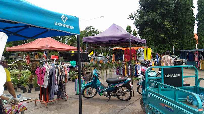 ตลาดนัดวันศุกร์ - 1