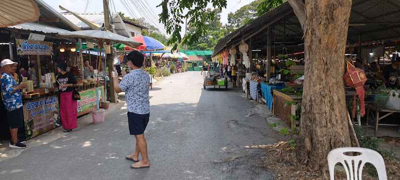 Ban Ton Tan Floating Market - 2
