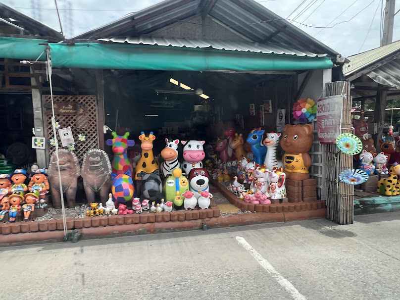 ตลาดสมบัติบุรี - 2
