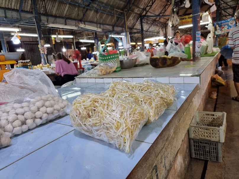 ตลาดสินค้าเกษตรสีเขียวไทเลย - 4