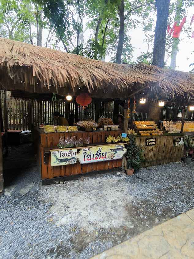 ตลาดไทยย้อนยุคบ้านระจัน วัดโพธิ์เก้าต้น