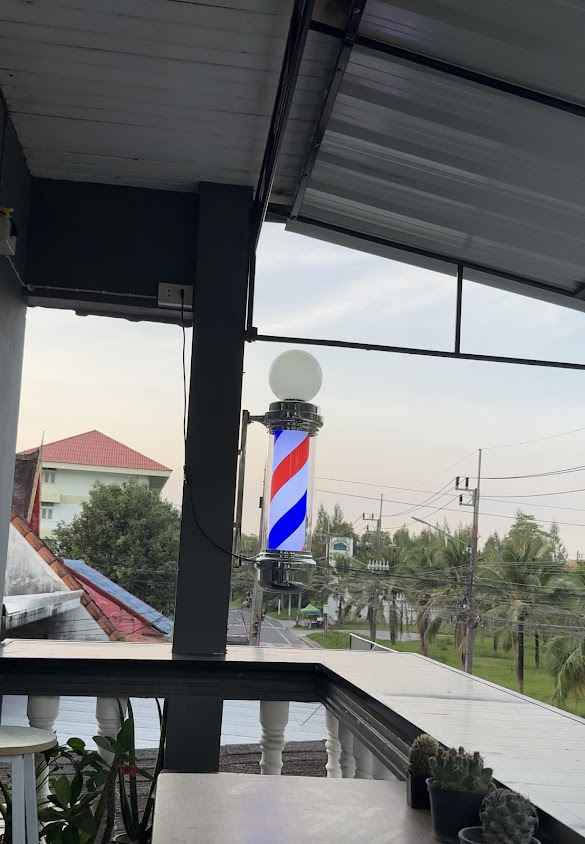 ตัดผมชายชั้น 2 (2nd floor barber) - 3