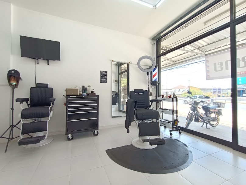 ตัดผมชายอุดรธานี กล้วยบาร์เบอร์ Barber udonthani - 4