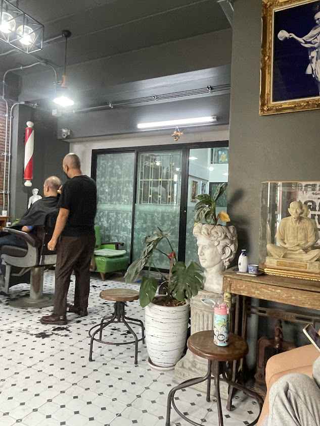 ‍ ️ตัดผมชาย​ วินเทจ​ -​ Hair​ Barbershop Narawadee City​ Park. ‍ ️ ️‍