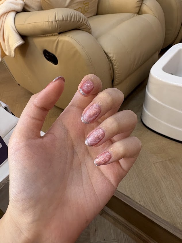 ทำเล็บ Gloss nail สาขาโอเอซิส สารภี