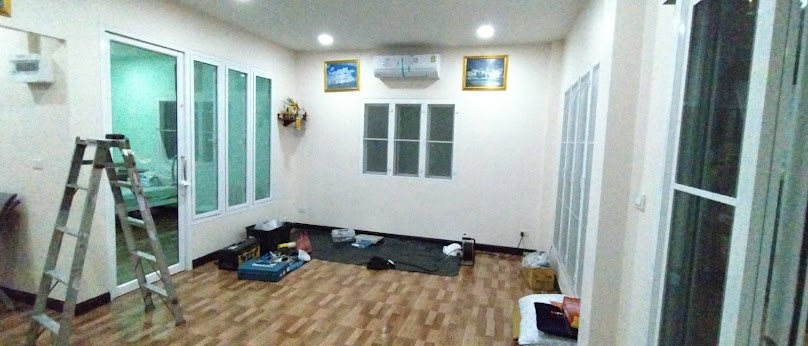 ทีอาร์แอร์เซอร์วิส - 4