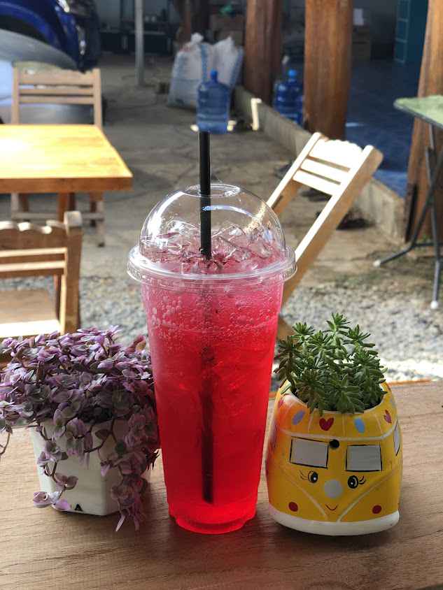 ที่นี้สถานีนาเหลือง คาเฟ่แอนด์บาร์ - 2