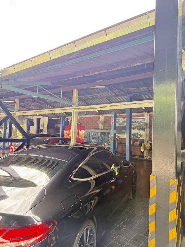 Thonburi Garage - 2
