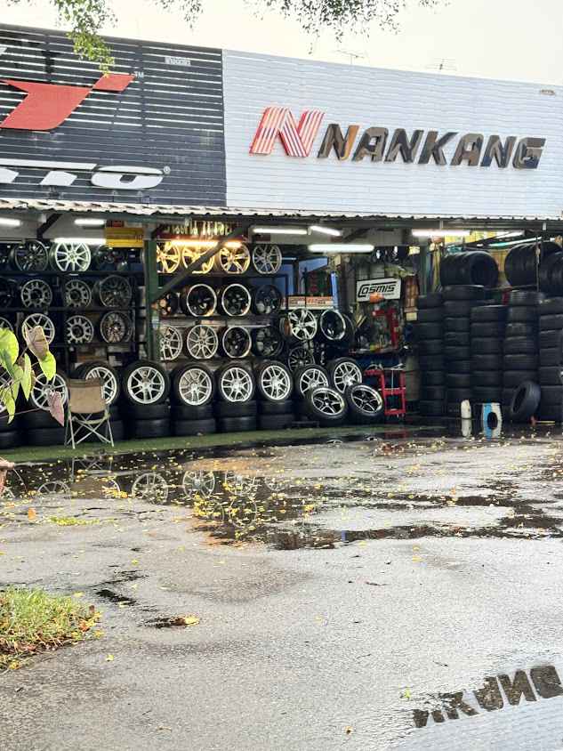 ธนสินการยาง (TSKCARS)