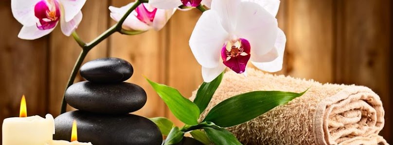 นวดไทยไม้น้ำ Mainam Thai Massage