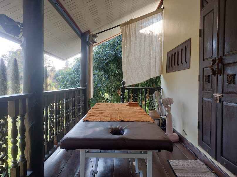 นวดไทย โดย ธรรมนูญ (Thai massage by Tammanoon)