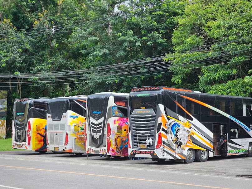 นันท์นภัสทัวร์ บริการรถตู้ รถบัส รถทัวร์ เหมา - 4