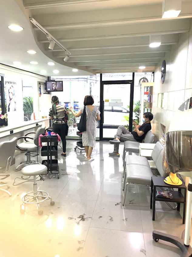Khun Tew Beauty Salon