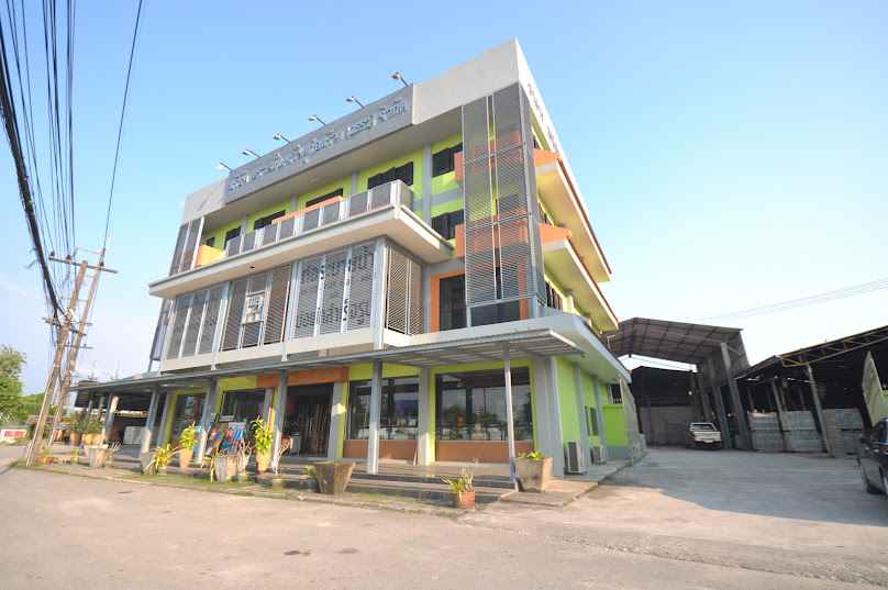 บริษัท ตราดมั่นคงวัสดุก่อสร้าง (2552) จำกัด