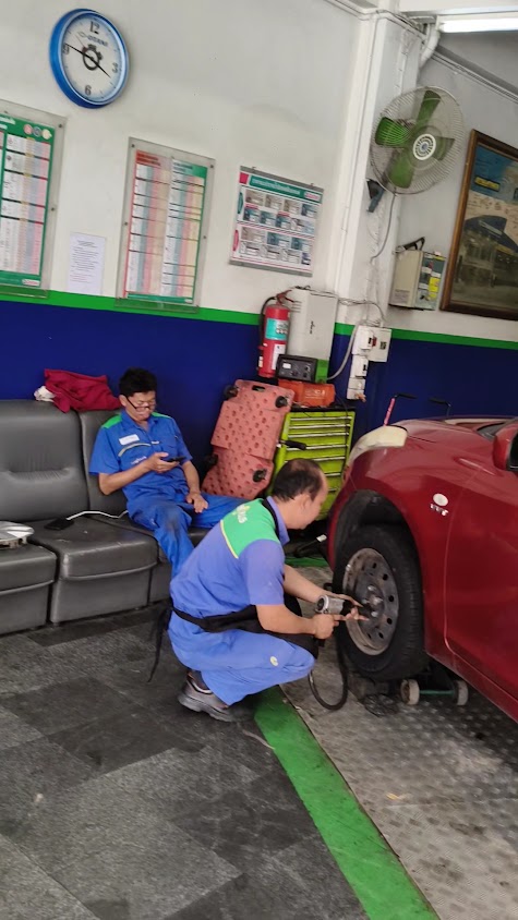 บริษัท ถาวรยางยนต์ กรุ๊ป จำกัด - 4