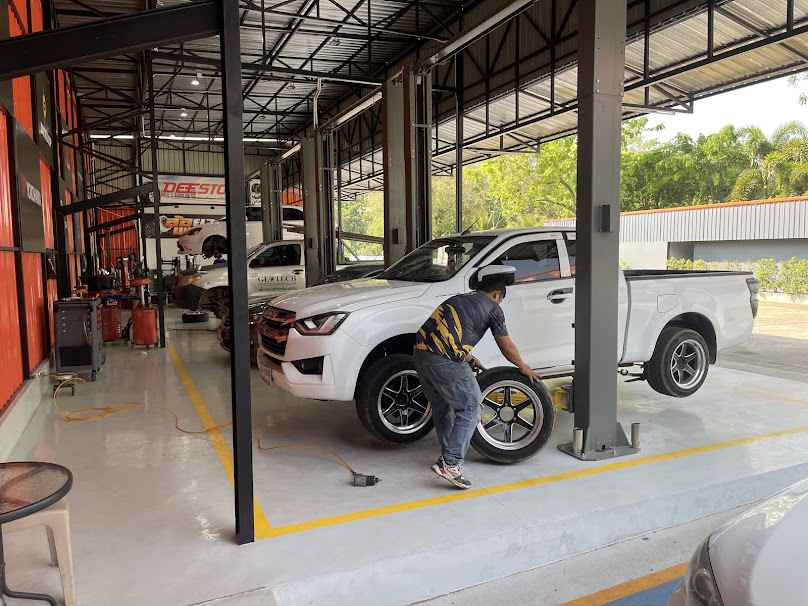 บริษัท ล้อยางเพชรบูรณ์ จำกัด - 3