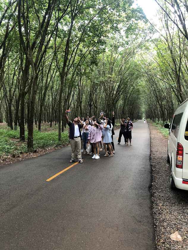 บังดีน​ รถตู้เช่าเหมานครศรี​ธรรมราช​ - 2