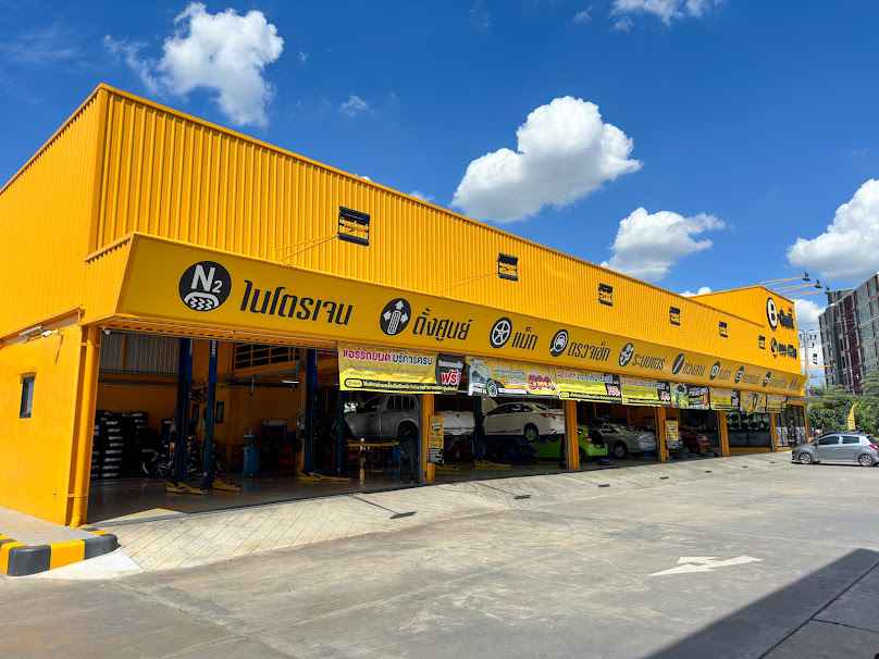 บี-ควิก โรบินสัน ศรีสมาน (ก่อนถึง โรบินสัน ศรีสมาน) - 4