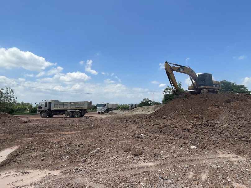 บ่อดิน ลูกรัง โชคชัยวลิต - 4