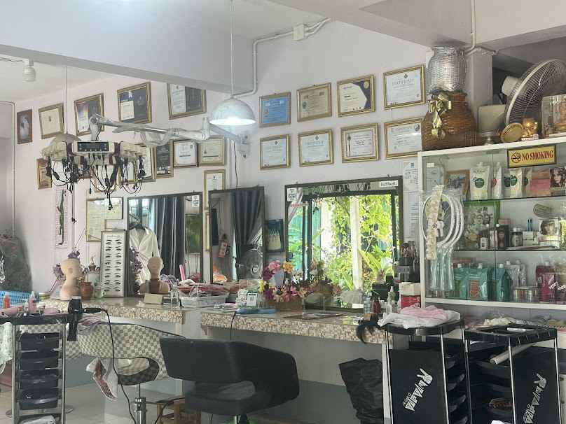บ้านผมสวย พัตร์บิวตี้ - เสริมสวย สักคิ้วเสริมโหงวเฮ้ง ดัดสปาเพิร์ม - 3