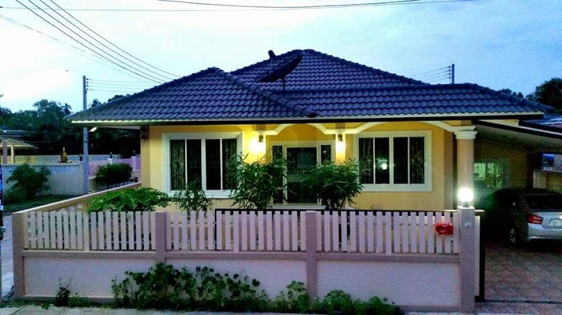บ้านพลอยใสกับไข่มุก