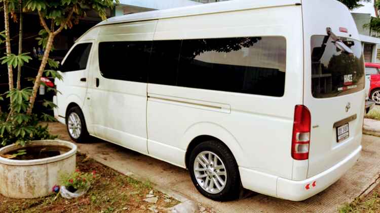 บ้านรถตู้ใจดีSmileVan - 4