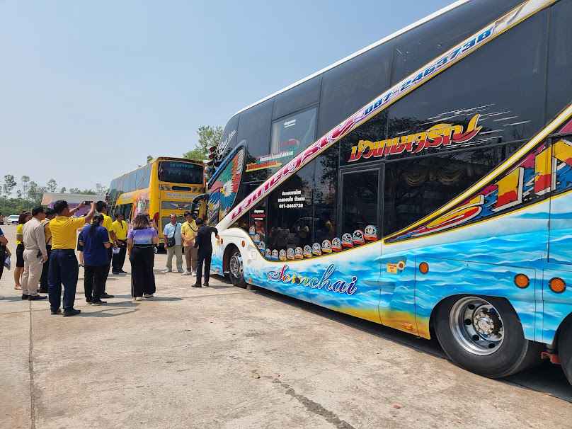 บ้านรถทัวร์บัวเกษเจริญ🚍🇹🇭🌍🛣️ - 2