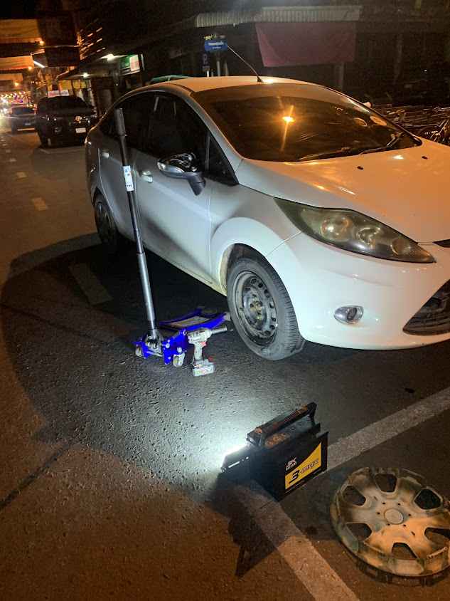 ปะยางรถยนต์แบตเตอรี่ สุรินทร์ 24 ช.ม