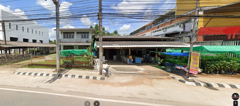 ป้าน้อย ซักผ้าหยอดเหรียญ