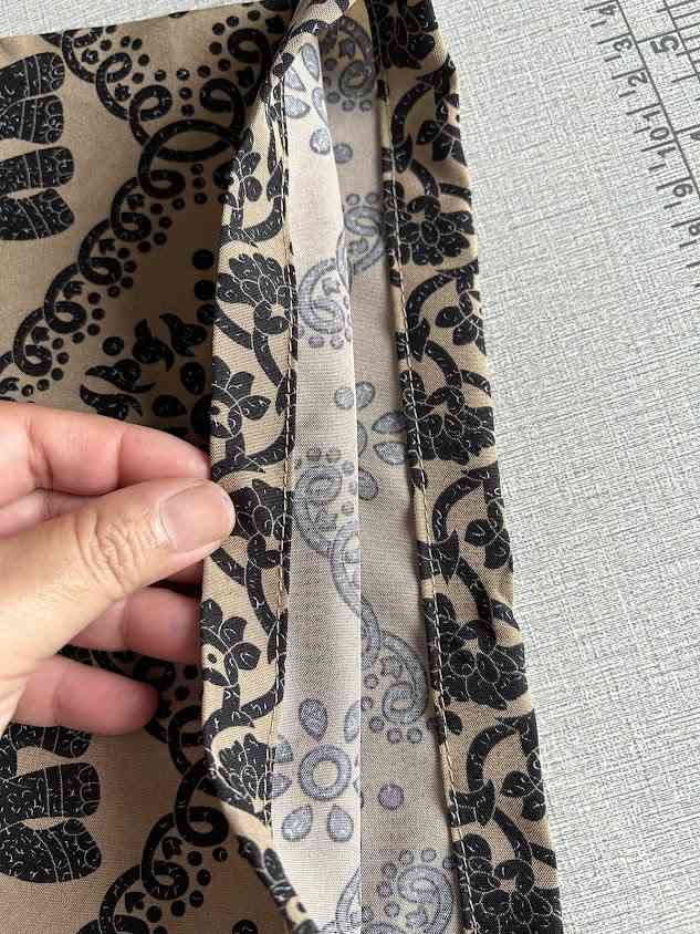 ป้าแหม่ม ซัก-รีด ปะ แก้ ซ่อม ผ้าทุกชนิด
