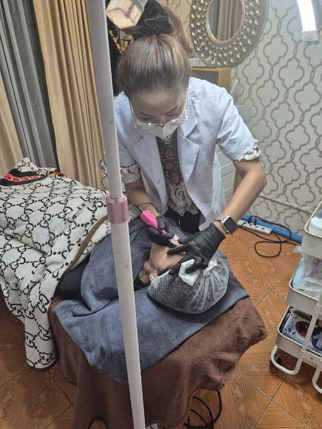 พลอยนิล Hair Stylist - 4