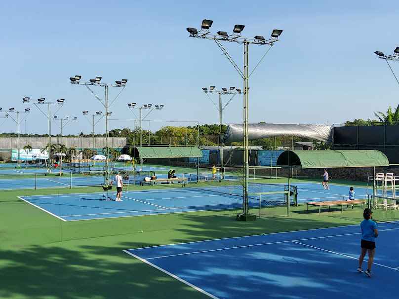 Pattaya badminton & Tennis Inter Club