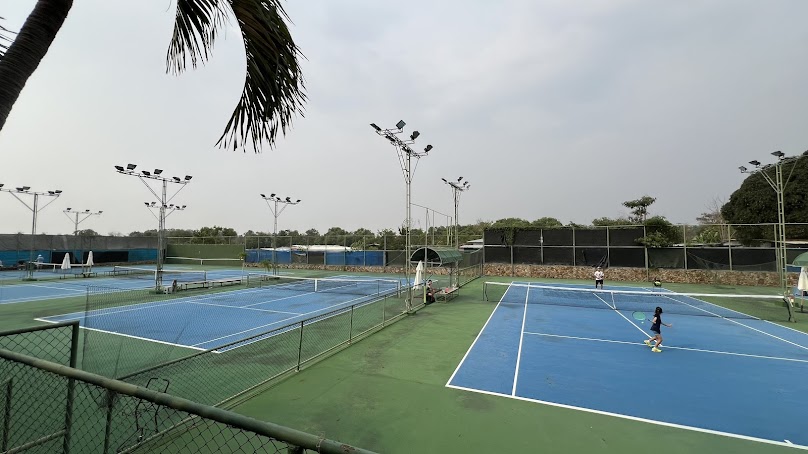 Pattaya badminton & Tennis Inter Club - 4