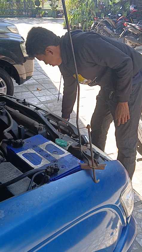 พานทองเซอร์วิสแบตเตอรี่ บริการเปลี่ยนแบตรถยนต์ด่วนถึงที่ - 3