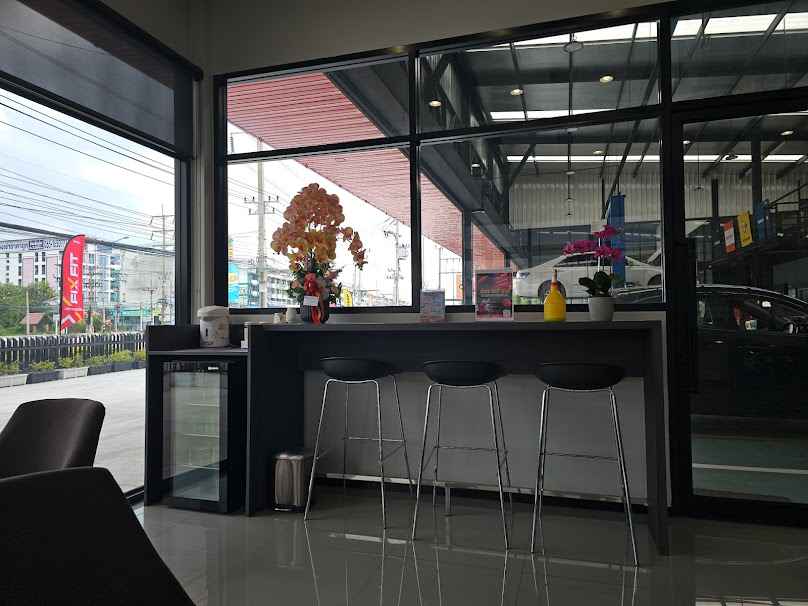ฟิกซ์ฟิต FixFit สาขาบ้านโพธิ์ ศูนย์บริการเปลี่ยนยาง น้ำมันเครื่อง เบรก ช่วงล่าง แอร์รถยนต์ทุกยี่ห้อ - 2