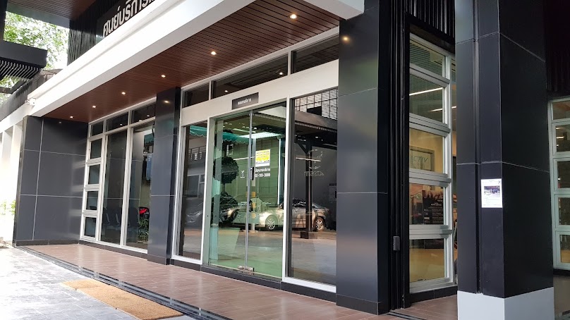 Mazda Praram7 Showroom Service and Body Paint - 4