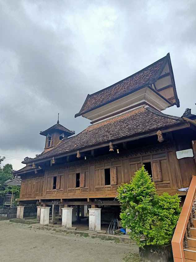 รถตู้เช่านราธิวาส บริการรถตู้ไทย-มาเลเซีย - 4