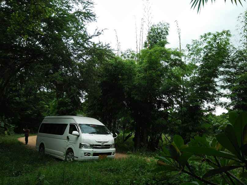 รถตู้เช่าสุพรรณบุรี - 4