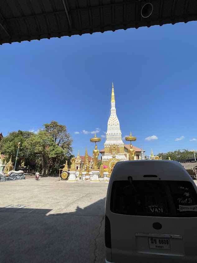 รถตู้เช่า สกลนคร นครพนม เมล์วีไอพี - 4