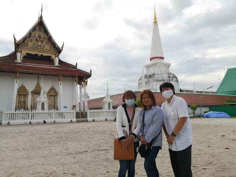 รถตู้เช่าvipนครศรีฯ Aodbuddy Tour